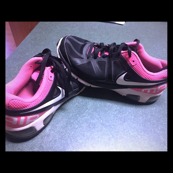 Nike Shoes - Nike shoes